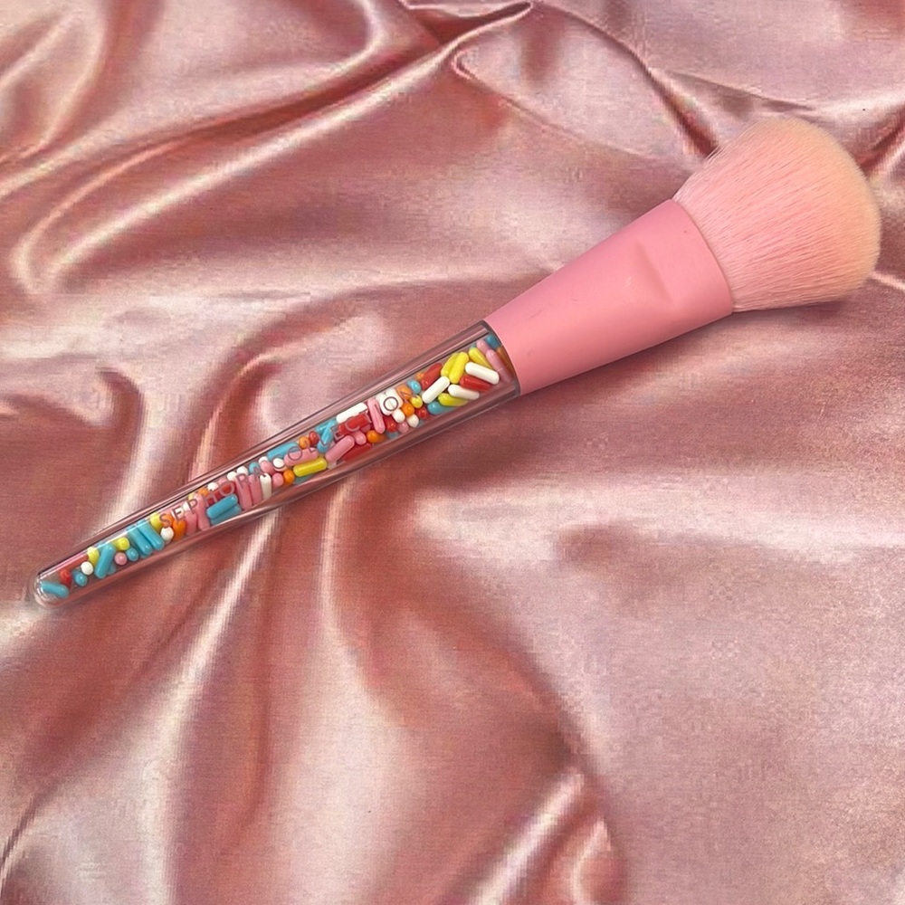 ✨Sephora x Museum of Ice Cream Powder Brush